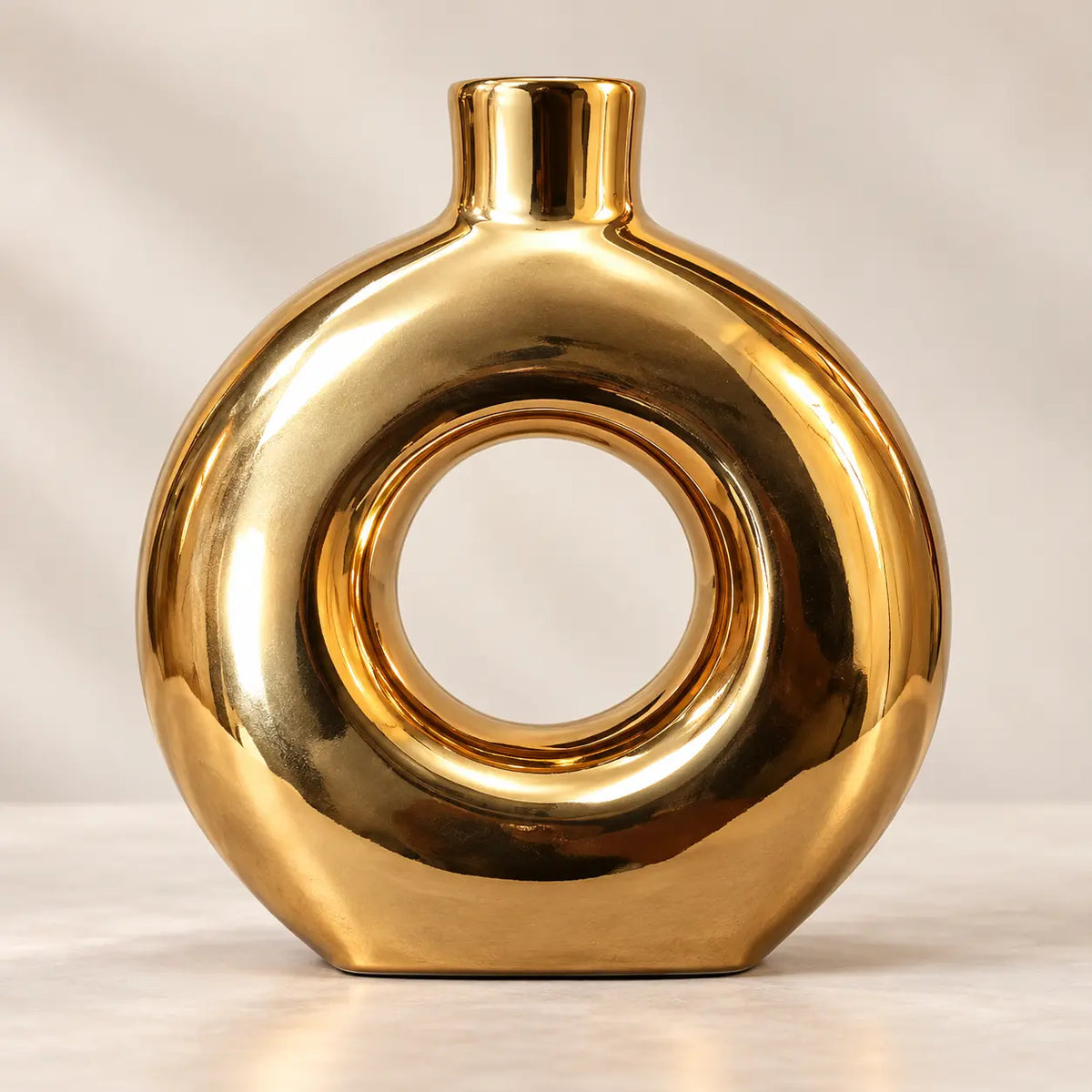 Modern Ceramic Ring Vase – Luxury Home Decor Accent
