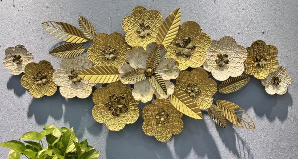 Luxury Gold Floral Metal Wall Art – 3D Flower Wall Décor